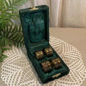 Set Of 4 Vintage Brass Napkin Rings In Original Case Cable Design